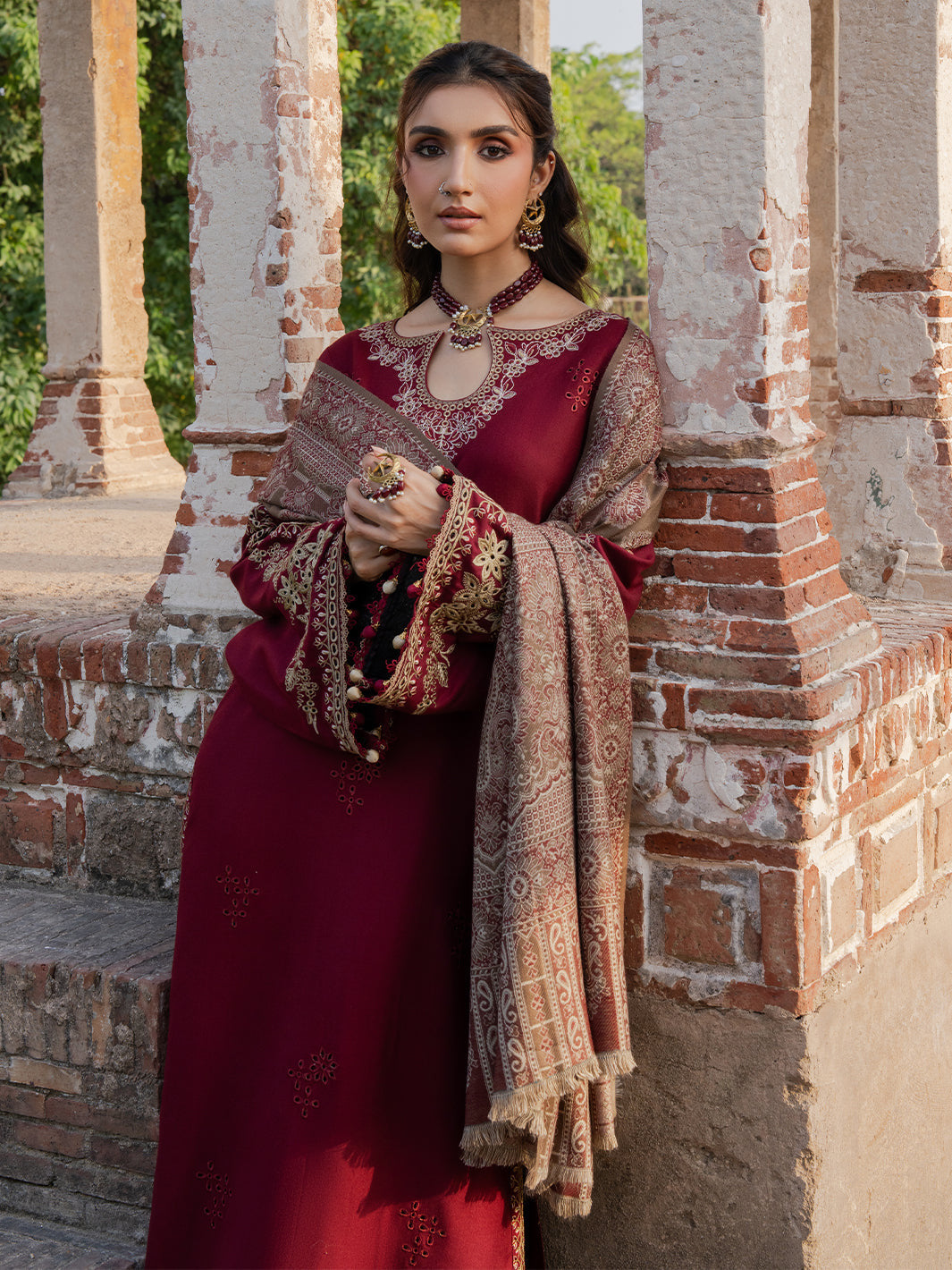 DHANAK EMBROIDERY 3PC SUIT Mehroon